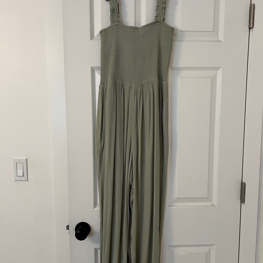 Aritzia Wilfred Chianti Wide Leg Cropped Jumpsuit - Sage Green - M
